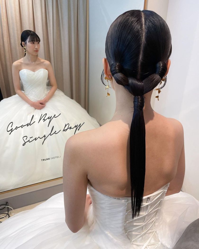 Creating unbelievably cute hairstyles ♡ Freelance hair and makeup artist, Suzu, is popular for her "#SuzuSanMagic".にて紹介している画像