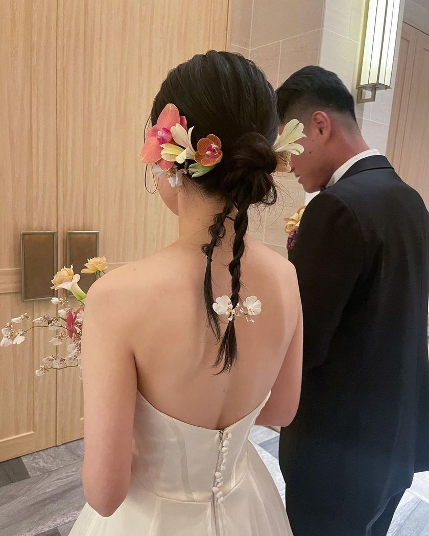 Creating unbelievably cute hairstyles ♡ Freelance hair and makeup artist, Suzu, is popular for her "#SuzuSanMagic".にて紹介している画像