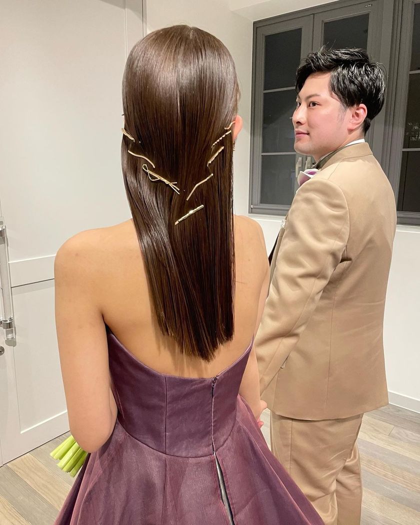 Creating unbelievably cute hairstyles ♡ Freelance hair and makeup artist, Suzu, is popular for her "#SuzuSanMagic".にて紹介している画像