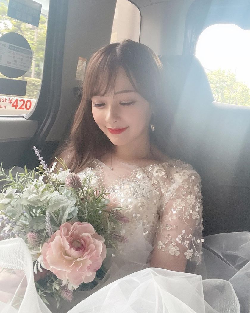 A Special Feature on Coordinating Everyday Necklaces with Dresses to Casually Adorn Important Jewelry 🤍🪞にて紹介している画像