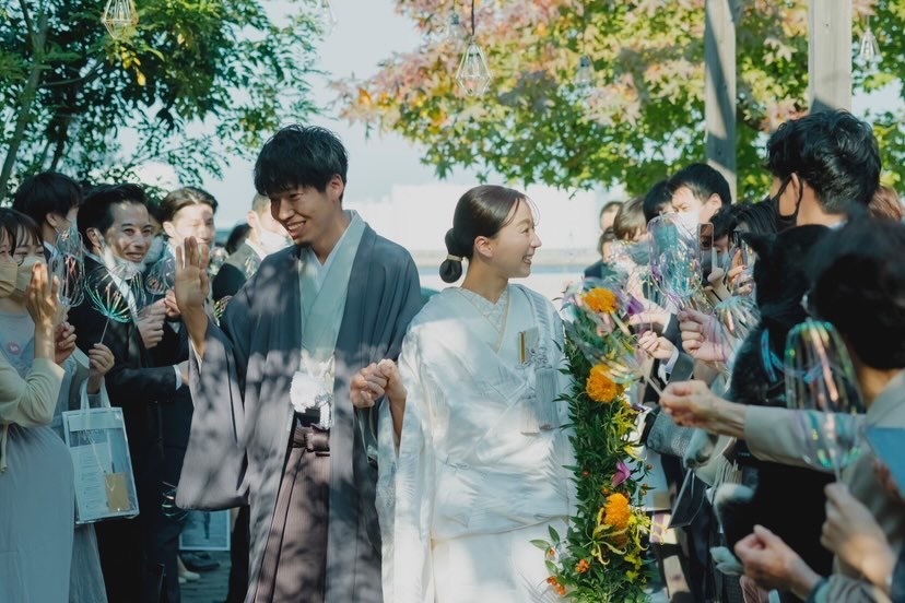 持ったり、巻いたり、丸めたり🌼色んな形になる「ガーランドブーケ」って知ってる？にて紹介している画像