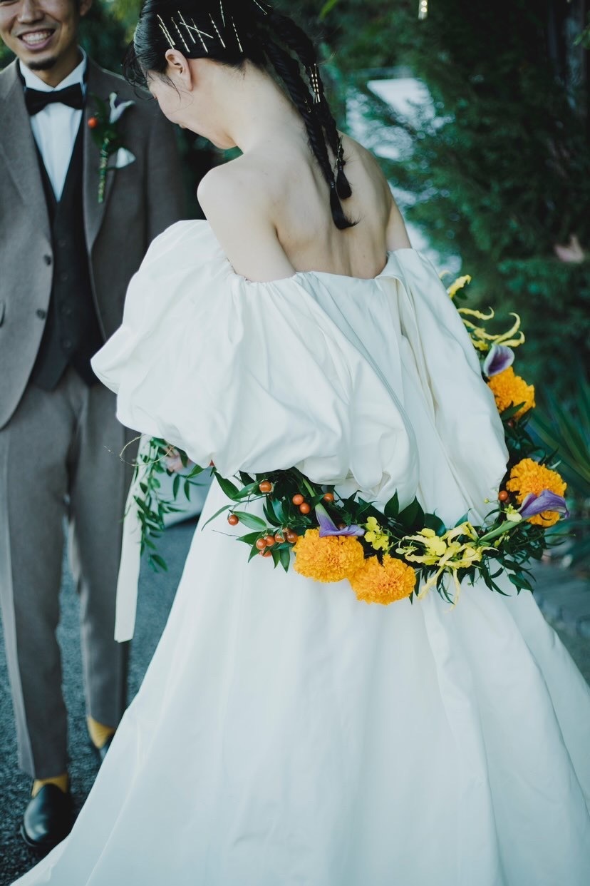 持ったり、巻いたり、丸めたり🌼色んな形になる「ガーランドブーケ」って知ってる？にて紹介している画像