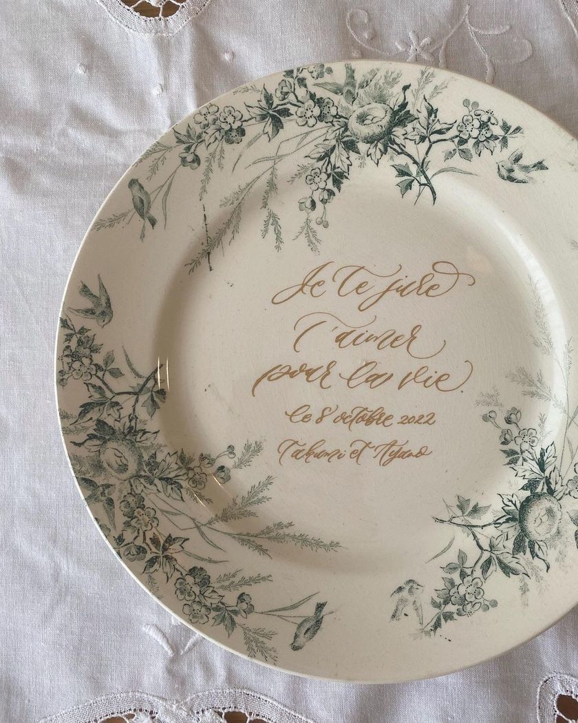 优雅的洋馆餐厅婚礼完美的【席位卡】设计，低调而时尚！にて紹介している画像