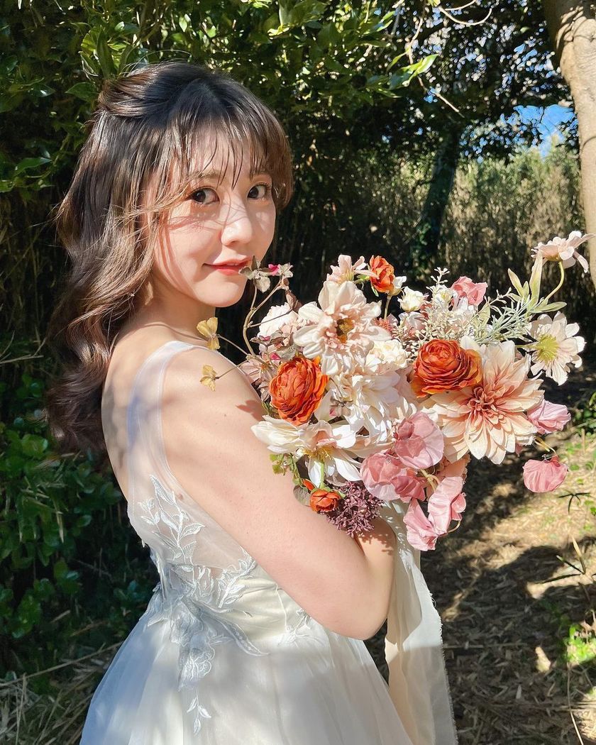 You can understand the trends by looking at this! Current popular【Half-Twin】bride hair catalog.にて紹介している画像