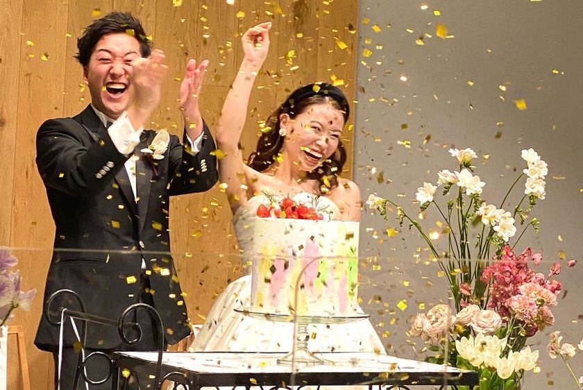 Finish the decoration by popping balloons on the cake ♡ A glamorous performance with confetti flying, "Balloon Burst" 🎉にて紹介している画像