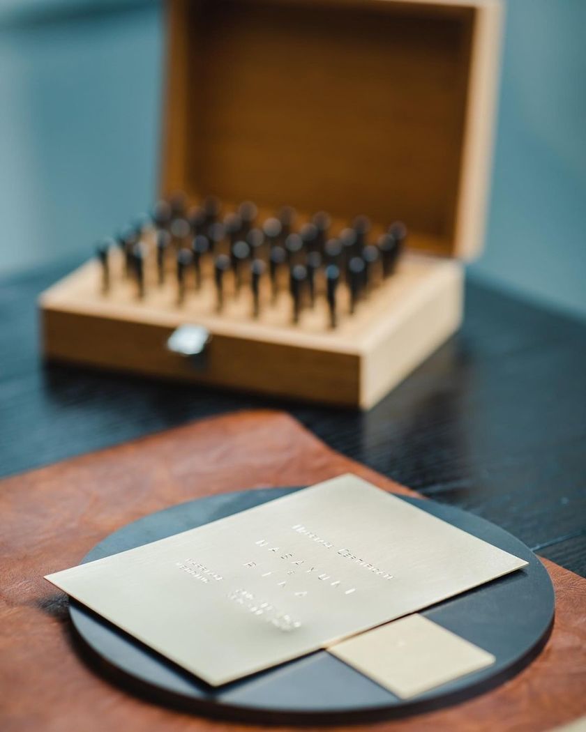 It won't fade like ink, and you can enjoy the passage of time ♡ An idea for a marriage certificate made by engraving ✨🔨にて紹介している画像