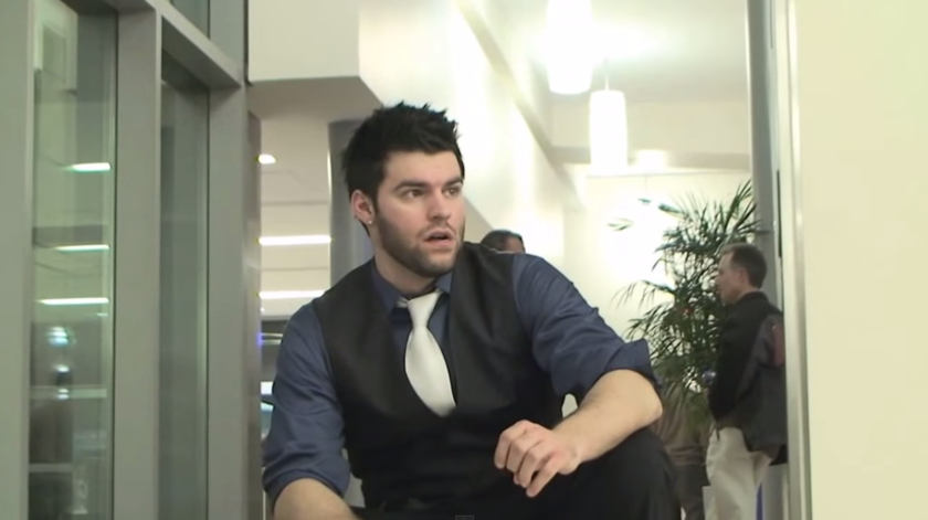 "Proposal to My Girlfriend of 7 Years Set to 'Marry Me' - A Touching Moment"にて紹介している画像