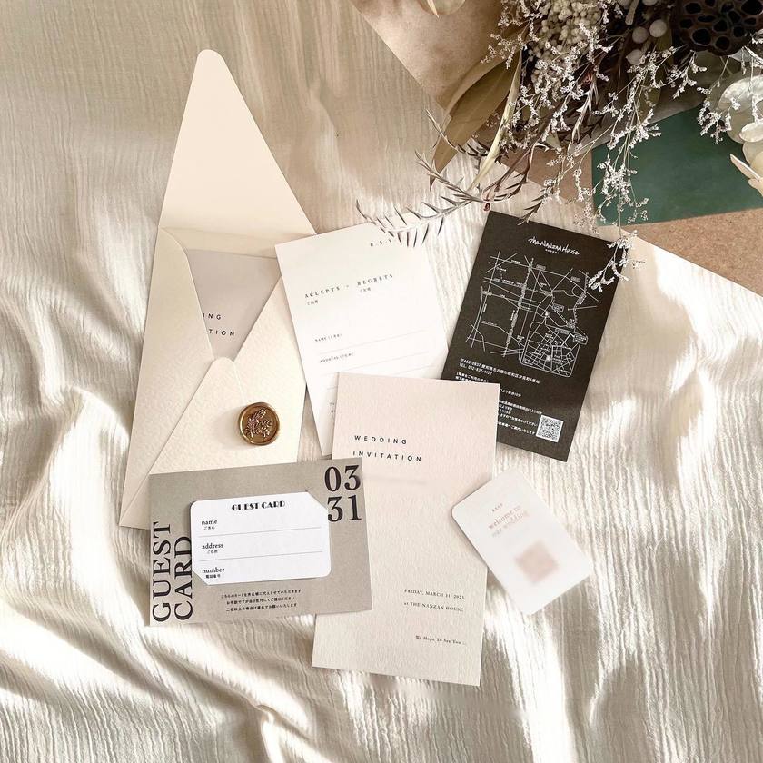 It seems like there has never been anything like this before! I feel that "tall envelopes" instead of the usual horizontal ones are stylish 💌にて紹介している画像