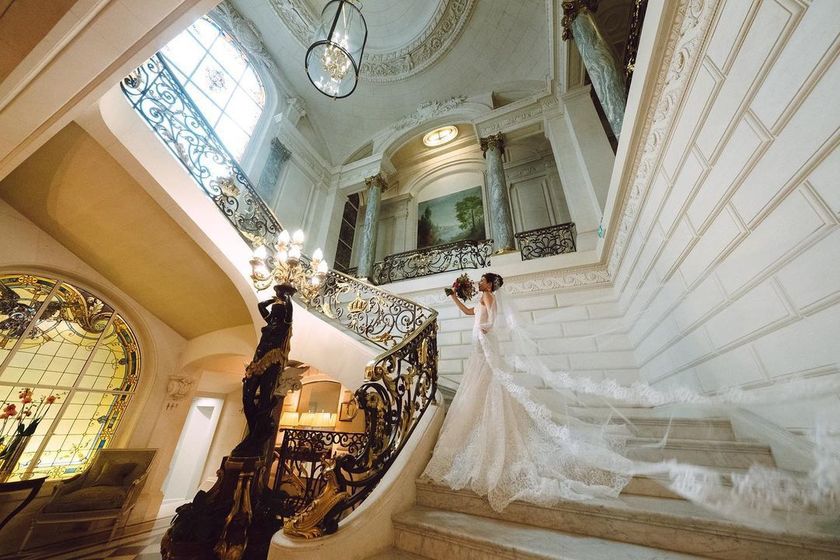 I still admire it. Here are many pictures of brides taken in Paris, France, from 2022 to today 🇫🇷🕊にて紹介している画像