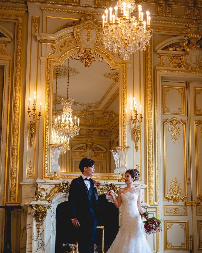 I still admire it. Here are many pictures of brides taken in Paris, France, from 2022 to today 🇫🇷🕊にて紹介している画像