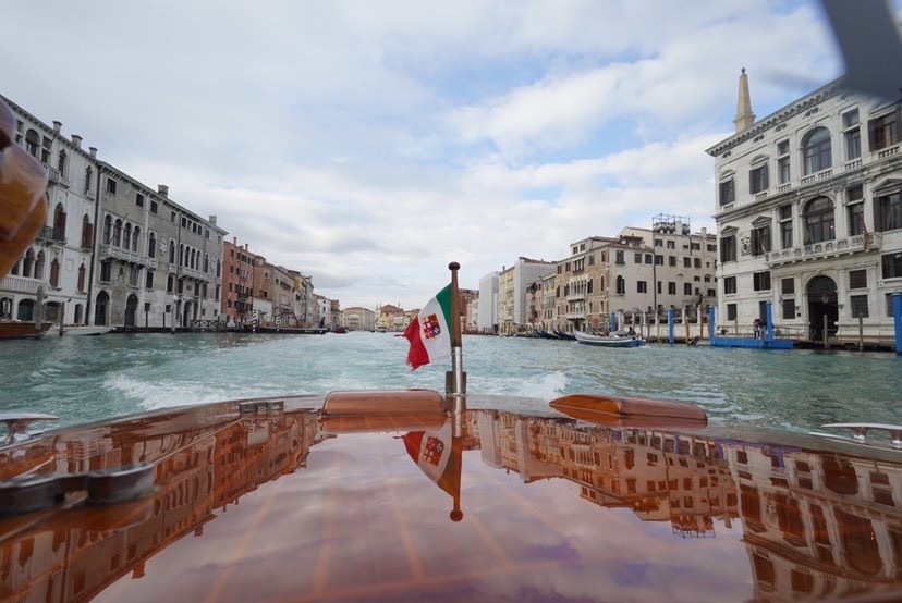 (Finally ♡) Recently, everyone has started going! A special feature on beautiful photos from overseas honeymoons ✈にて紹介している画像