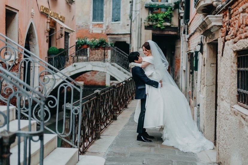 (Finally ♡) Recently, everyone has started going! A special feature on beautiful photos from overseas honeymoons ✈にて紹介している画像