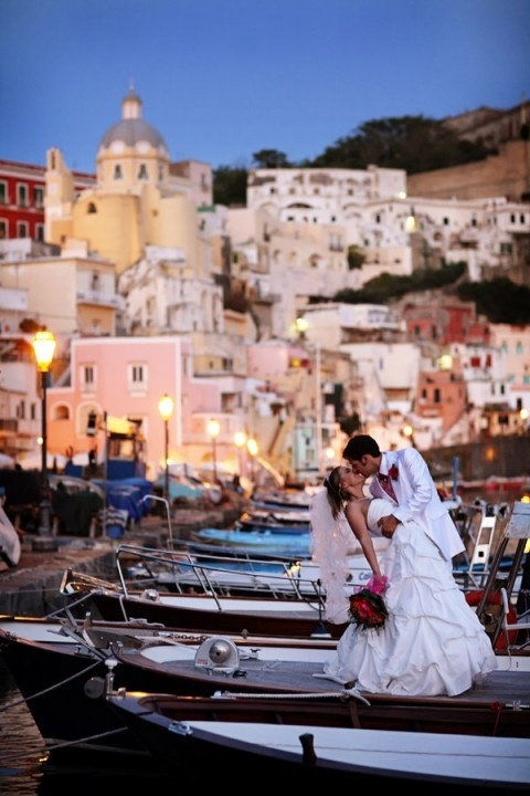Where to Go for Your Honeymoon? Top 3 Popular Mediterranean Resorts for Couples ♡にて紹介している画像