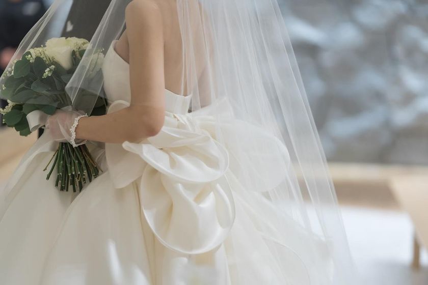 The most popular import brand right now! 6 dream dresses from ANTONIO RIVA.にて紹介している画像