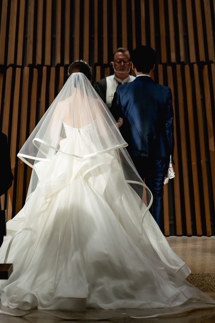 The most popular import brand right now! 6 dream dresses from ANTONIO RIVA.にて紹介している画像
