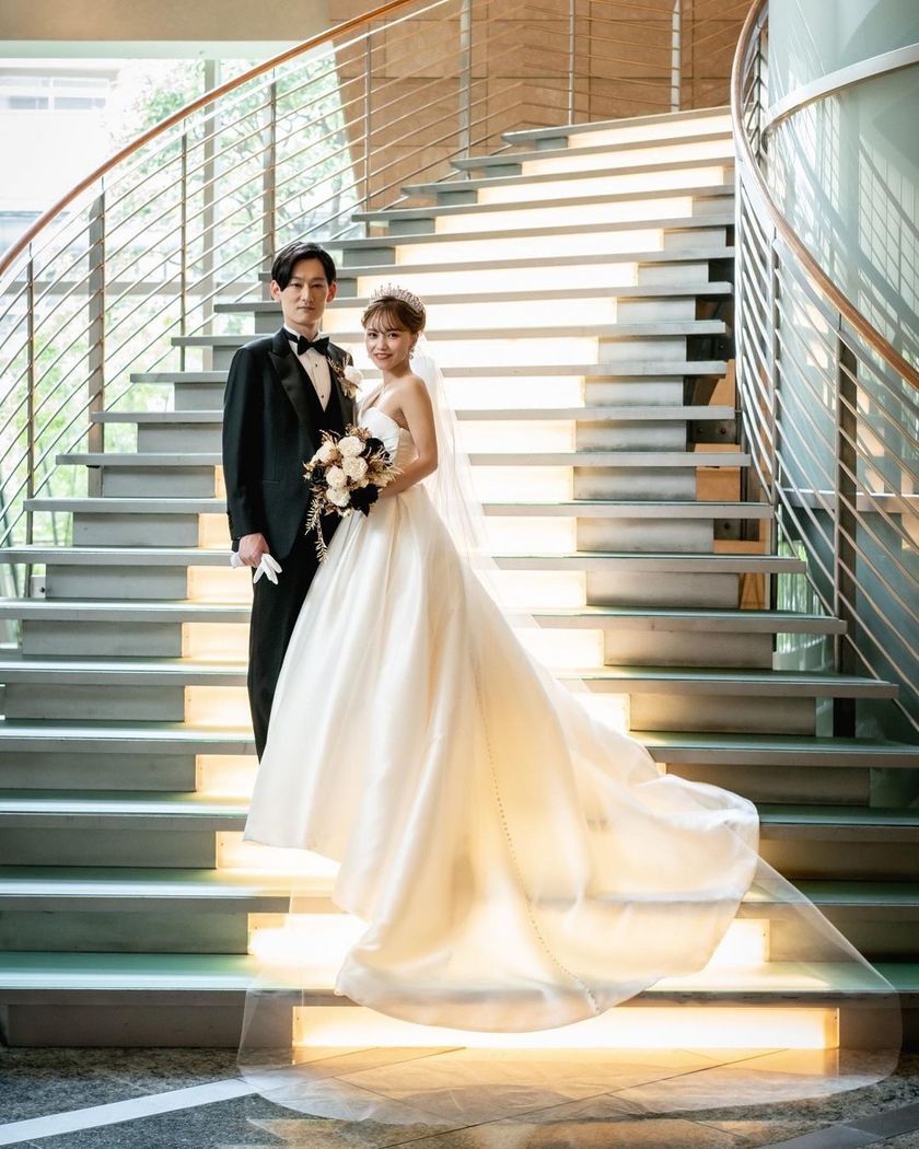 Loved by brides all over the world ♡ A compilation of popular dresses from the Spanish dress brand [PRONOVIAS]にて紹介している画像