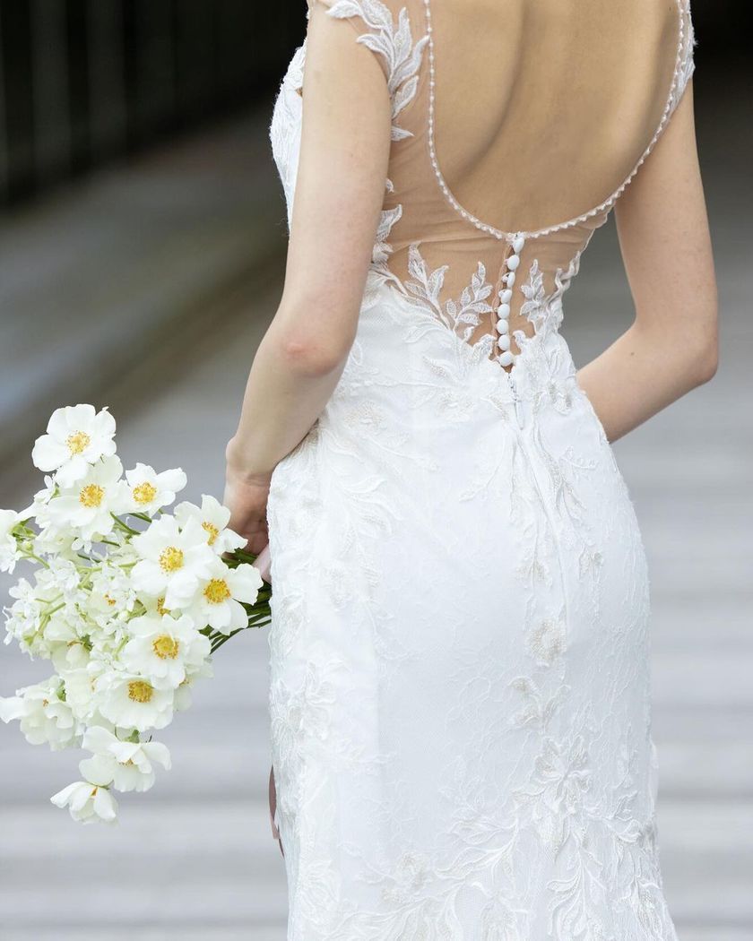 Loved by brides all over the world ♡ A compilation of popular dresses from the Spanish dress brand [PRONOVIAS]にて紹介している画像