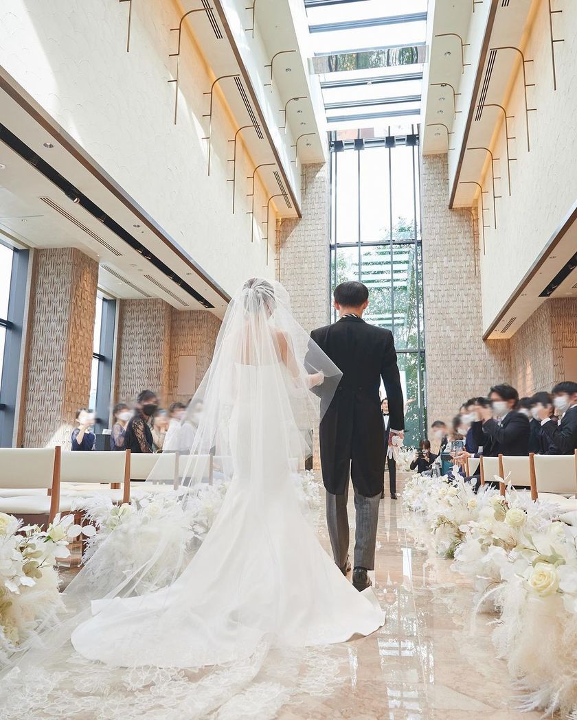 Popular lately 🤍 Here are three imported brand "mermaid dresses" that are frequently worn recently 🪻にて紹介している画像