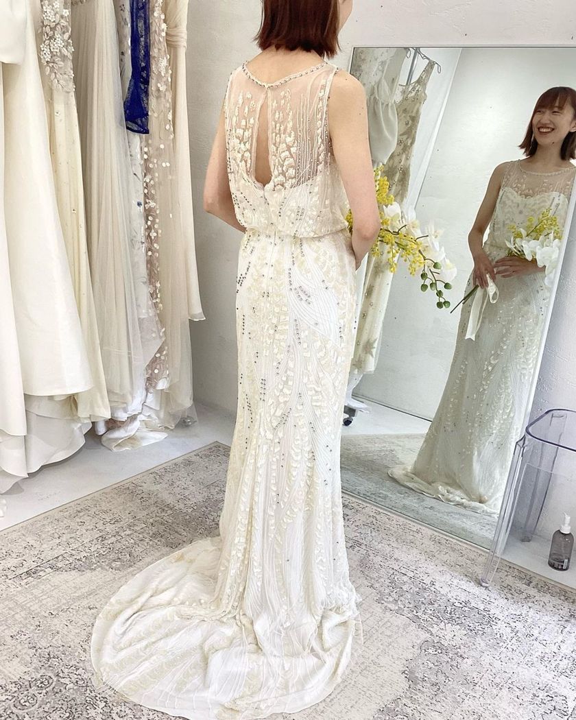 2023🪽 Stylish brides choose this popular dress from "Jenny Packham"!にて紹介している画像