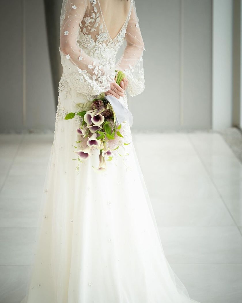 2023🪽 Stylish brides choose this popular dress from "Jenny Packham"!にて紹介している画像