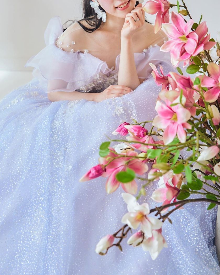 All 11 dresses ♡ A collection of wonderful photos of brides wearing the 7th collection of marry dresses 🪄にて紹介している画像