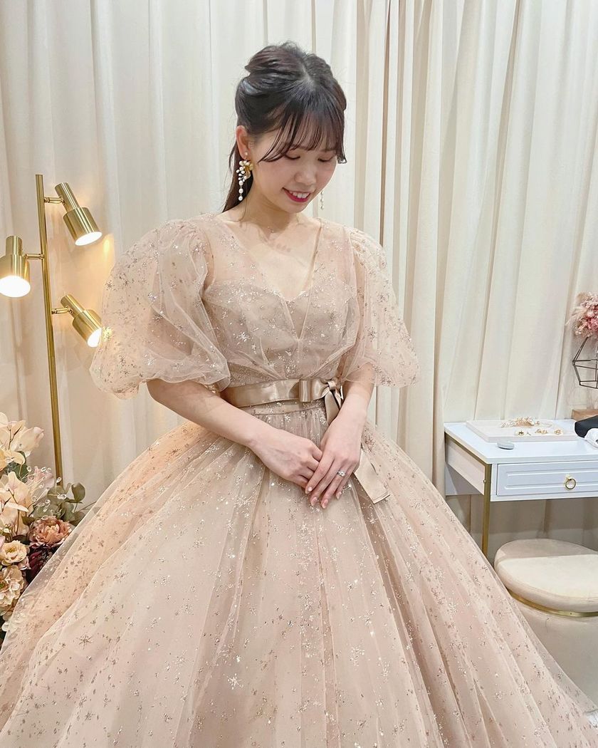 A collection of photos wearing the cute sparkly "Constellation Dress" by Marry with fluffy puff sleeves🪄🌟にて紹介している画像