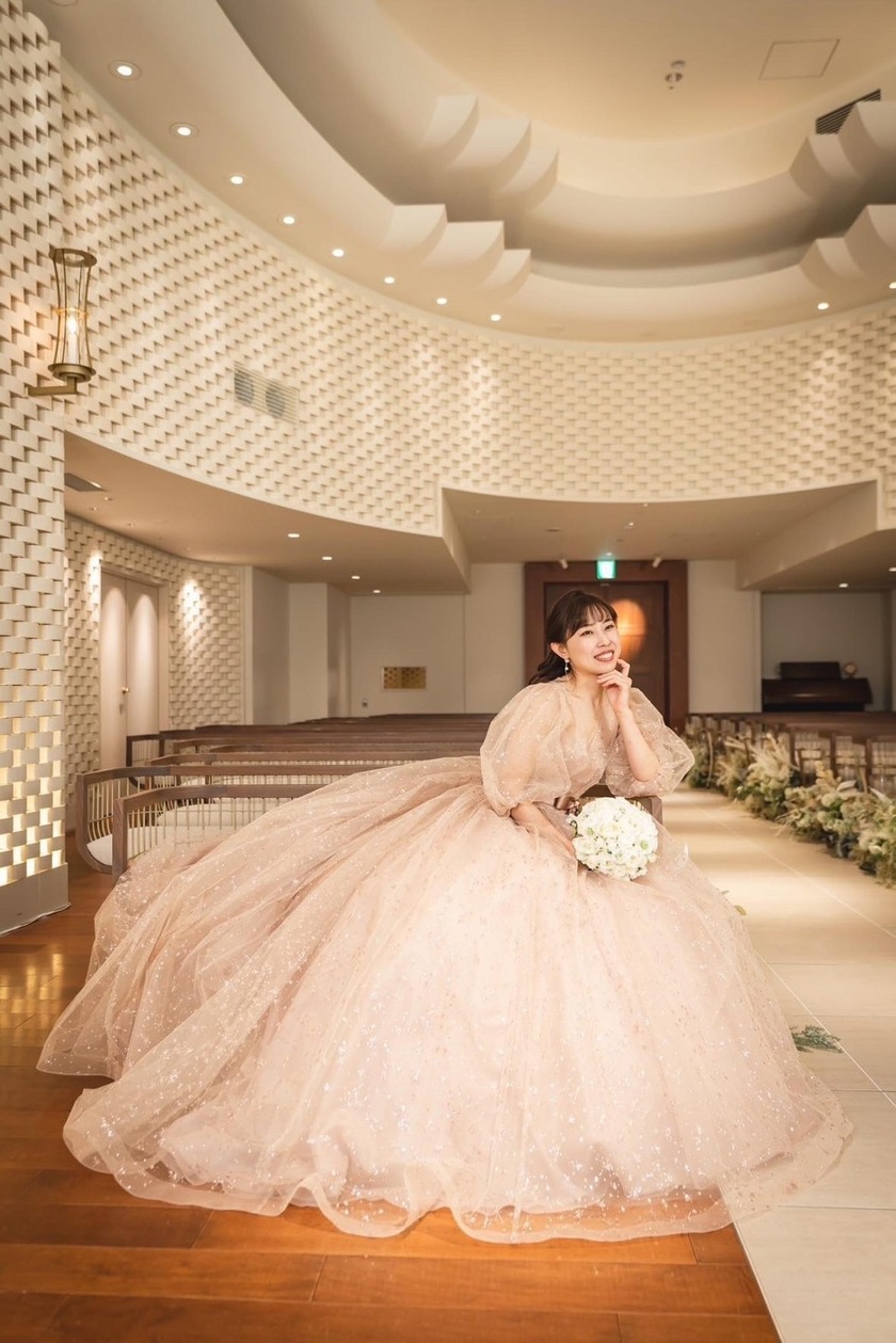 A collection of photos wearing the cute sparkly "Constellation Dress" by Marry with fluffy puff sleeves🪄🌟にて紹介している画像