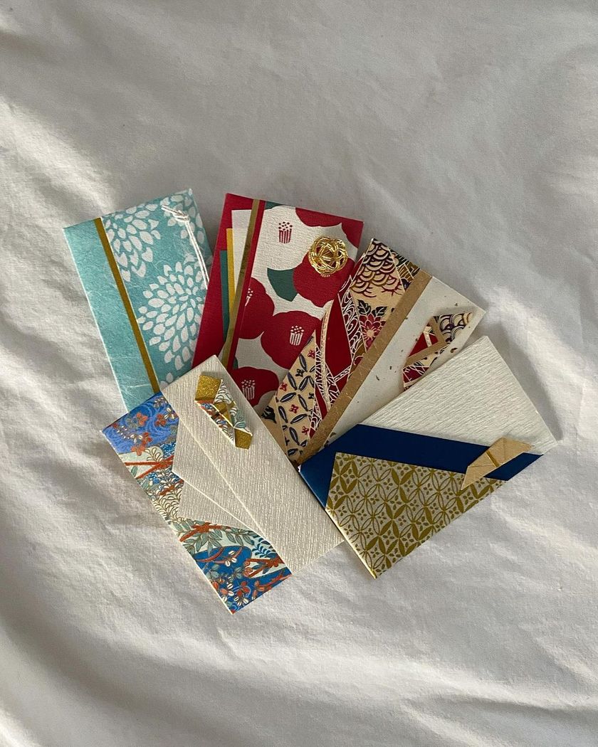 Keeping the congratulatory envelope received from guests as a memento 💌 What are the recent trends in "congratulatory envelope remakes"?にて紹介している画像