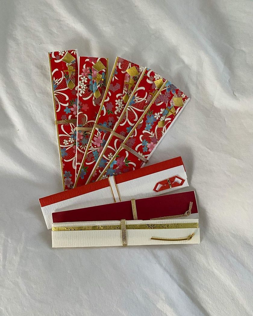 Keeping the congratulatory envelope received from guests as a memento 💌 What are the recent trends in "congratulatory envelope remakes"?にて紹介している画像