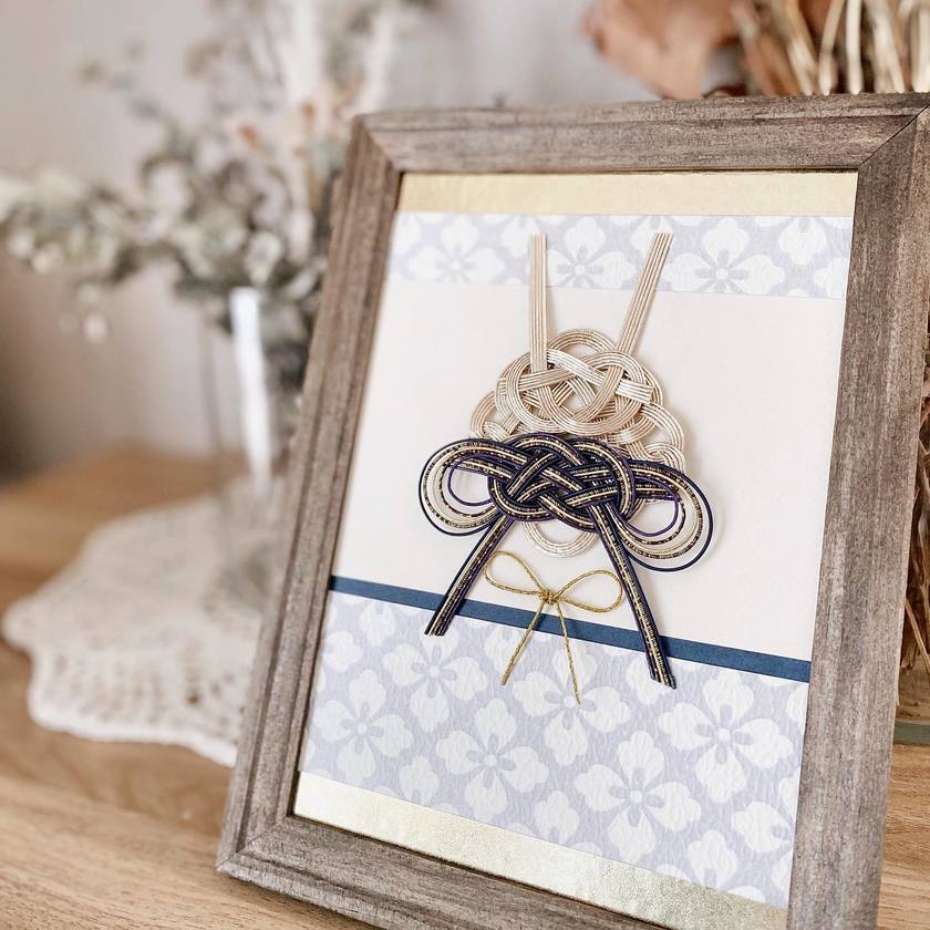 Keeping the congratulatory envelope received from guests as a memento 💌 What are the recent trends in "congratulatory envelope remakes"?にて紹介している画像