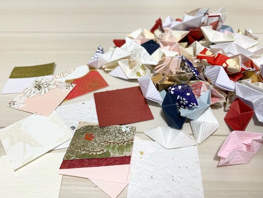 Keeping the congratulatory envelope received from guests as a memento 💌 What are the recent trends in "congratulatory envelope remakes"?にて紹介している画像