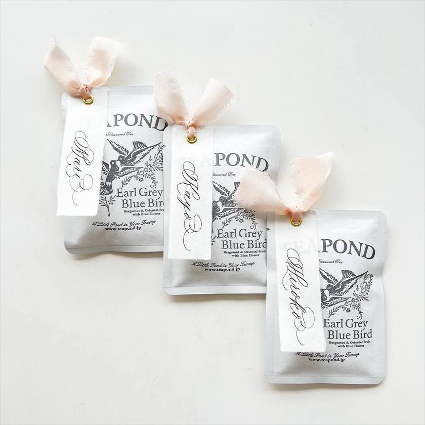 選んだ商品を、更にかわいく見せる工夫🫧プチギフトの可愛いラッピング・渡し方アイデア６選にて紹介している画像