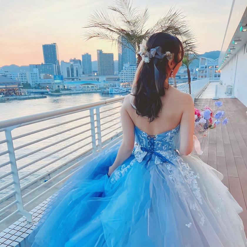 ふわふわ・キラキラのグラデーション☁空をイメージしたドレス「お空ドレス」を着用したお写真まとめにて紹介している画像