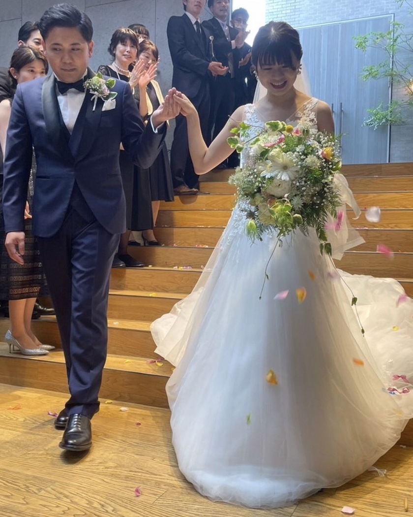 Are there certain flowers that cannot be specified depending on the season? Check with actual wedding photos [Bouquet and Floral Decoration Calendar].にて紹介している画像