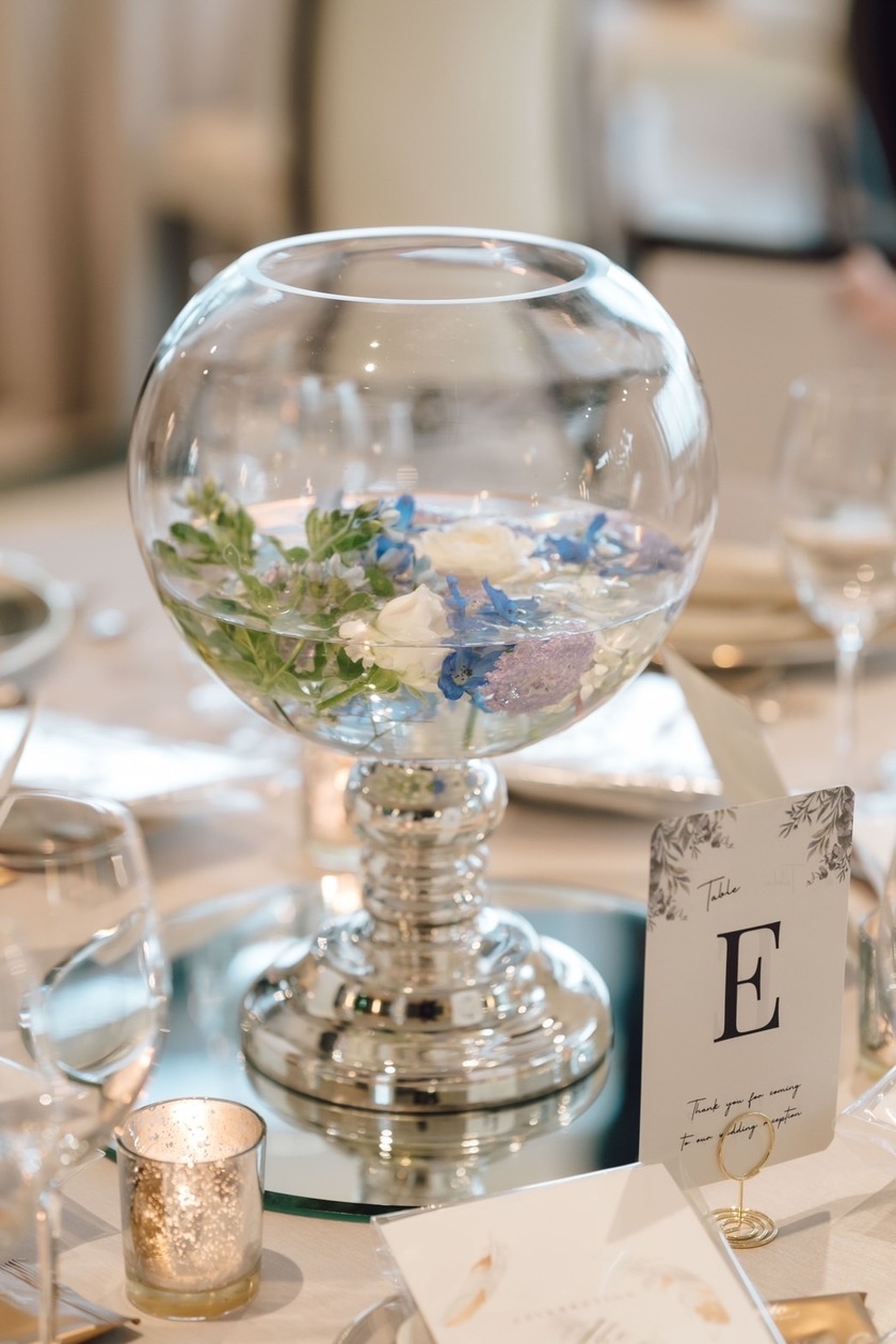 Are there certain flowers that cannot be specified depending on the season? Check with actual wedding photos [Bouquet and Floral Decoration Calendar].にて紹介している画像