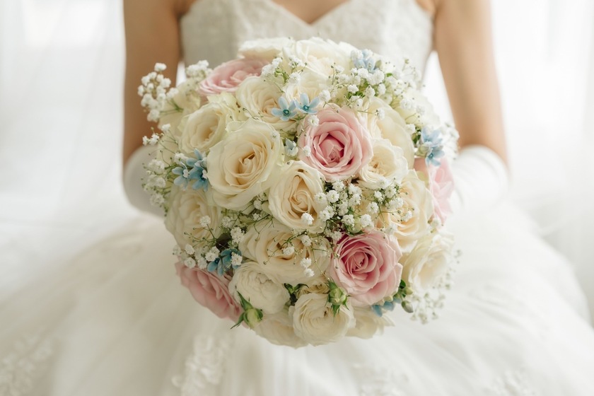 Are there certain flowers that cannot be specified depending on the season? Check with actual wedding photos [Bouquet and Floral Decoration Calendar].にて紹介している画像