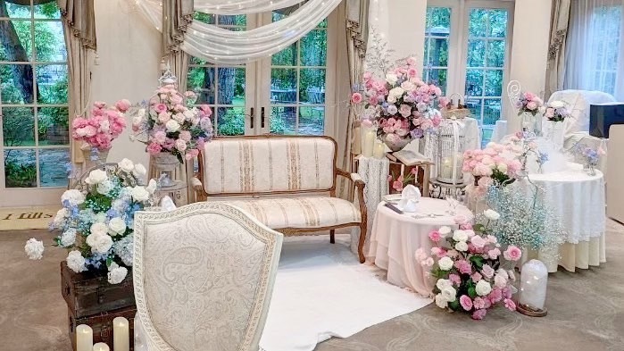 Are there certain flowers that cannot be specified depending on the season? Check with actual wedding photos [Bouquet and Floral Decoration Calendar].にて紹介している画像