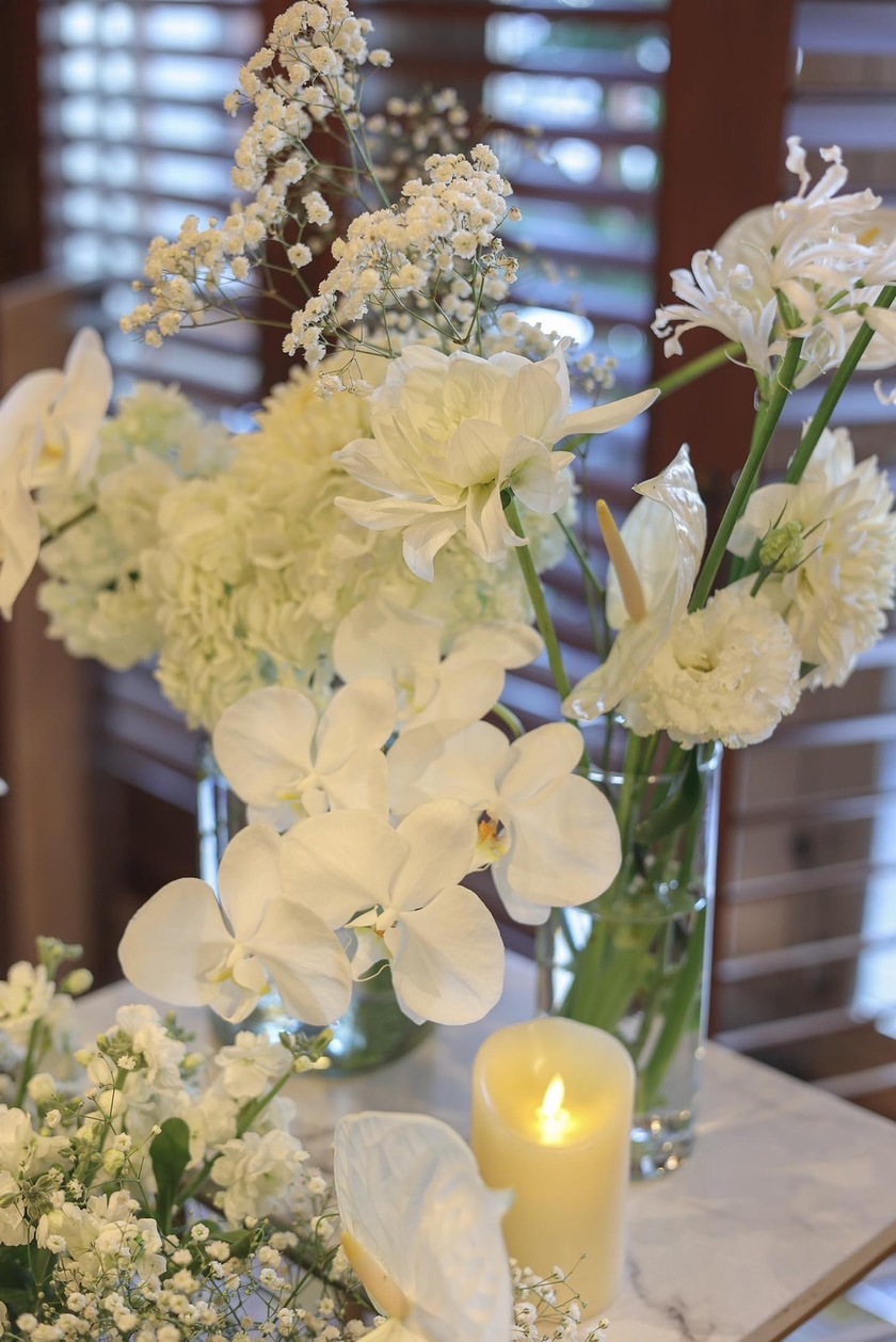 Are there certain flowers that cannot be specified depending on the season? Check with actual wedding photos [Bouquet and Floral Decoration Calendar].にて紹介している画像