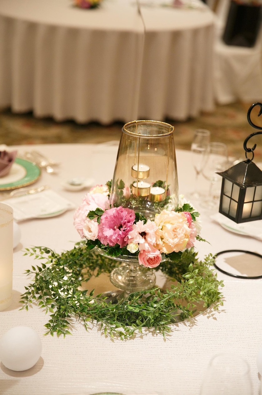 Are there certain flowers that cannot be specified depending on the season? Check with actual wedding photos [Bouquet and Floral Decoration Calendar].にて紹介している画像