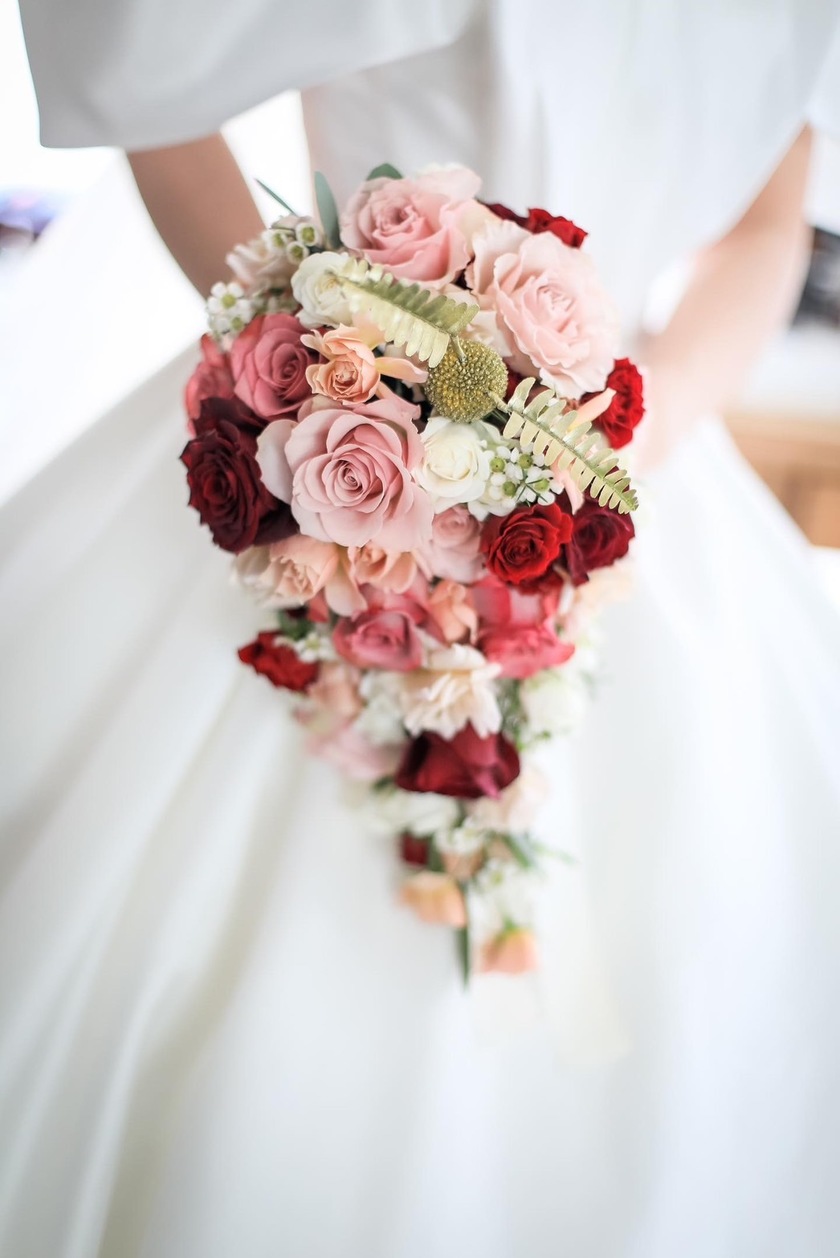 Are there certain flowers that cannot be specified depending on the season? Check with actual wedding photos [Bouquet and Floral Decoration Calendar].にて紹介している画像