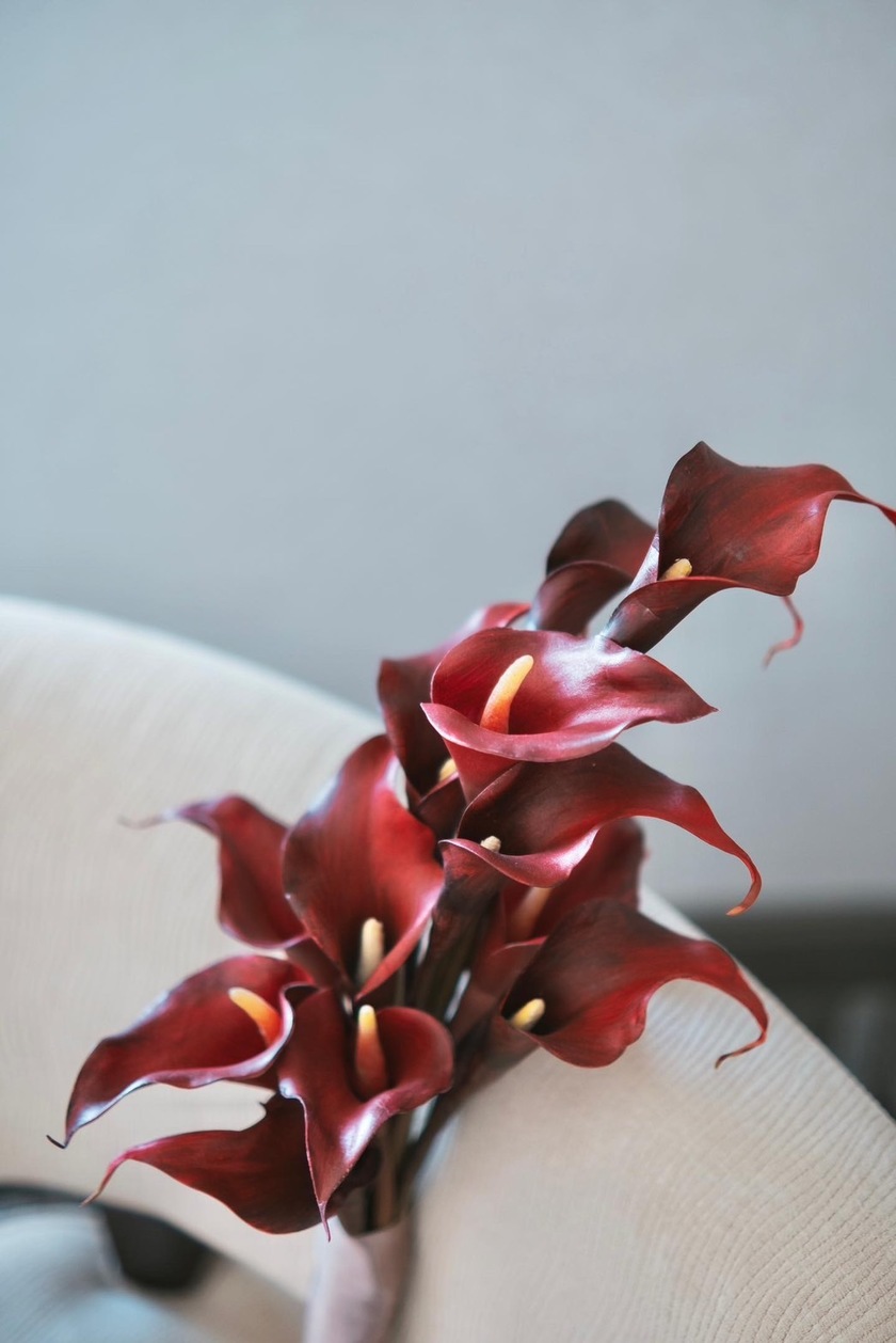 Are there certain flowers that cannot be specified depending on the season? Check with actual wedding photos [Bouquet and Floral Decoration Calendar].にて紹介している画像