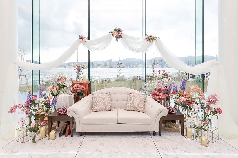 Are there certain flowers that cannot be specified depending on the season? Check with actual wedding photos [Bouquet and Floral Decoration Calendar].にて紹介している画像