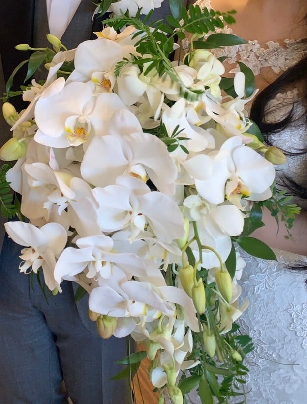 Are there certain flowers that cannot be specified depending on the season? Check with actual wedding photos [Bouquet and Floral Decoration Calendar].にて紹介している画像