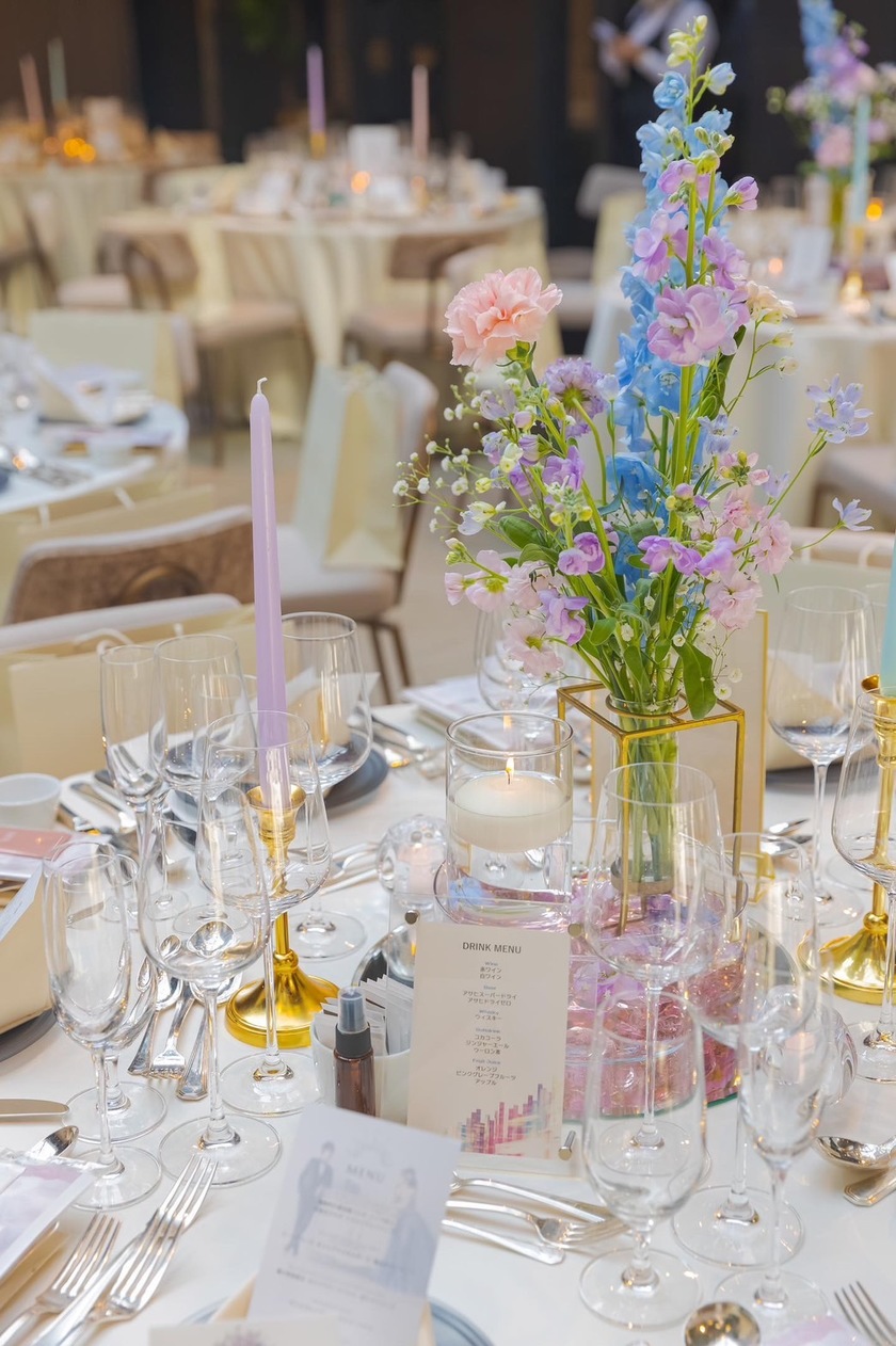 Are there certain flowers that cannot be specified depending on the season? Check with actual wedding photos [Bouquet and Floral Decoration Calendar].にて紹介している画像