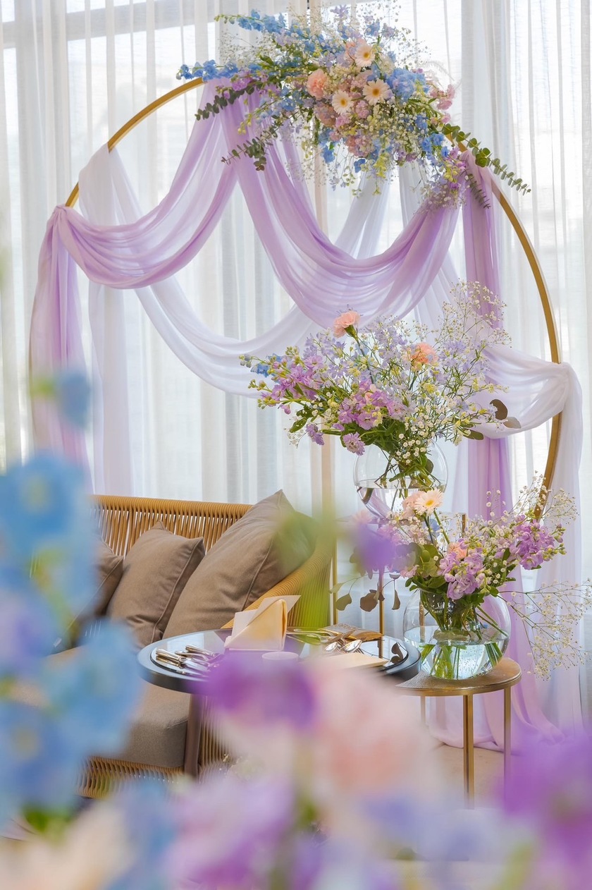 Are there certain flowers that cannot be specified depending on the season? Check with actual wedding photos [Bouquet and Floral Decoration Calendar].にて紹介している画像