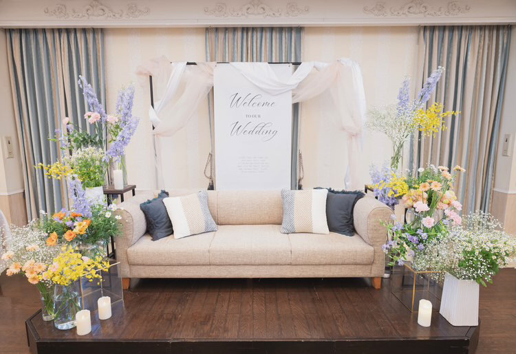 Are there certain flowers that cannot be specified depending on the season? Check with actual wedding photos [Bouquet and Floral Decoration Calendar].にて紹介している画像