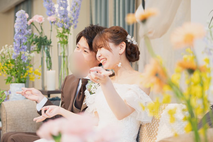Are there certain flowers that cannot be specified depending on the season? Check with actual wedding photos [Bouquet and Floral Decoration Calendar].にて紹介している画像
