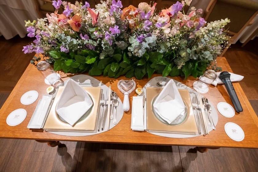 Are there certain flowers that cannot be specified depending on the season? Check with actual wedding photos [Bouquet and Floral Decoration Calendar].にて紹介している画像