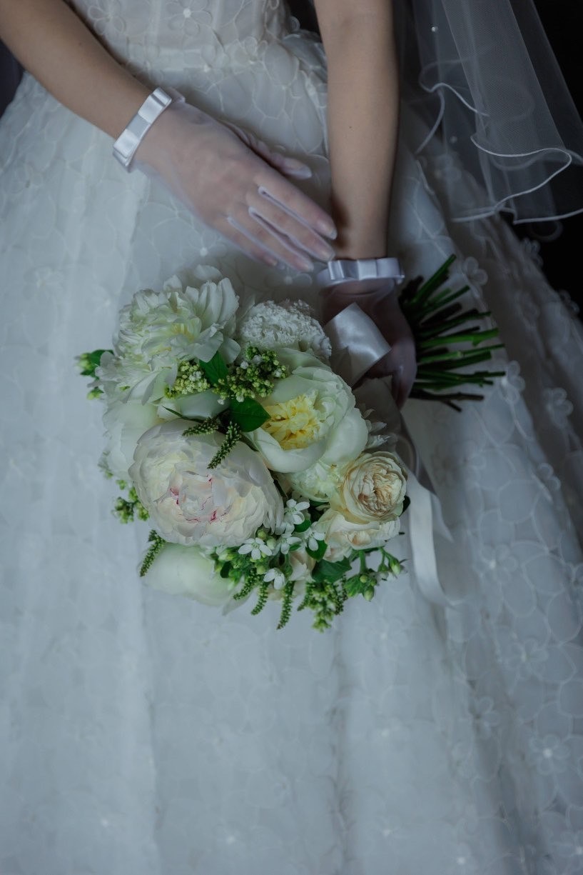 Are there certain flowers that cannot be specified depending on the season? Check with actual wedding photos [Bouquet and Floral Decoration Calendar].にて紹介している画像