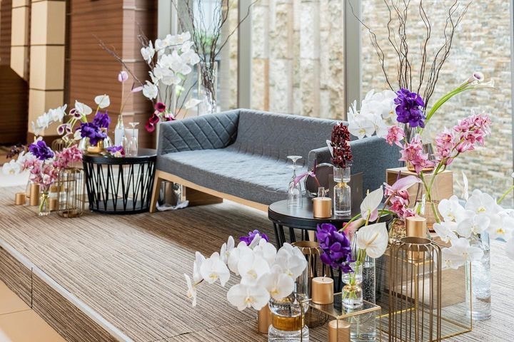 Are there certain flowers that cannot be specified depending on the season? Check with actual wedding photos [Bouquet and Floral Decoration Calendar].にて紹介している画像